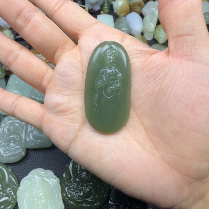 和田玉未镶嵌珠宝奇石