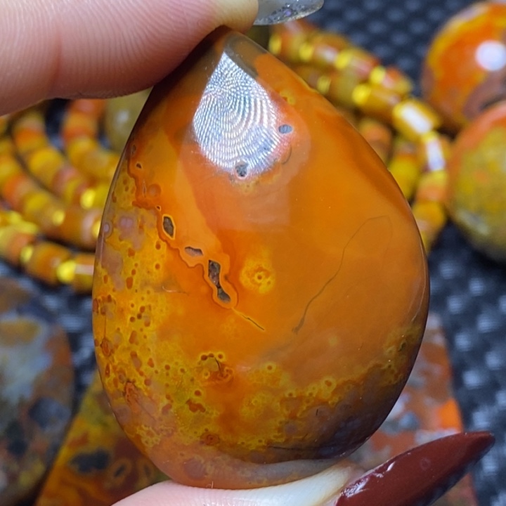 玛瑙/玉髓颈饰未镶嵌