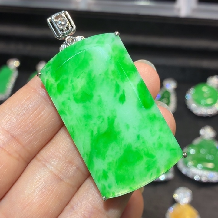 翡翠18K金镶嵌吊坠(不含链)翡翠