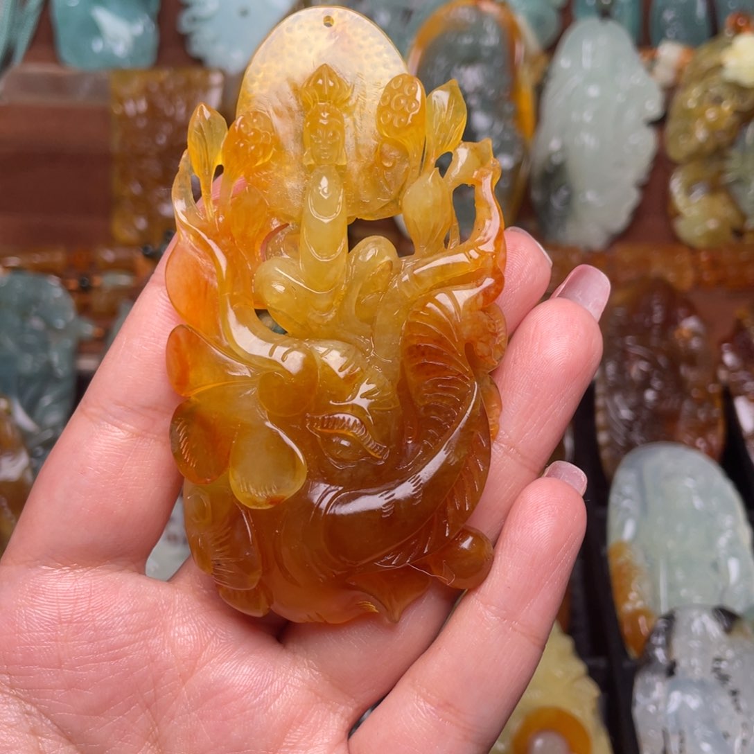 蛇纹石玉颈饰未镶嵌那****