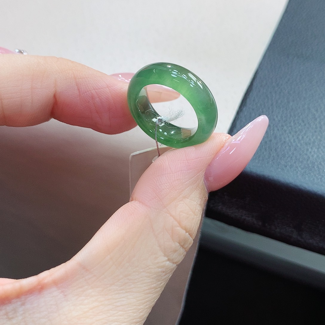 未镶嵌戒指翡翠8.9号