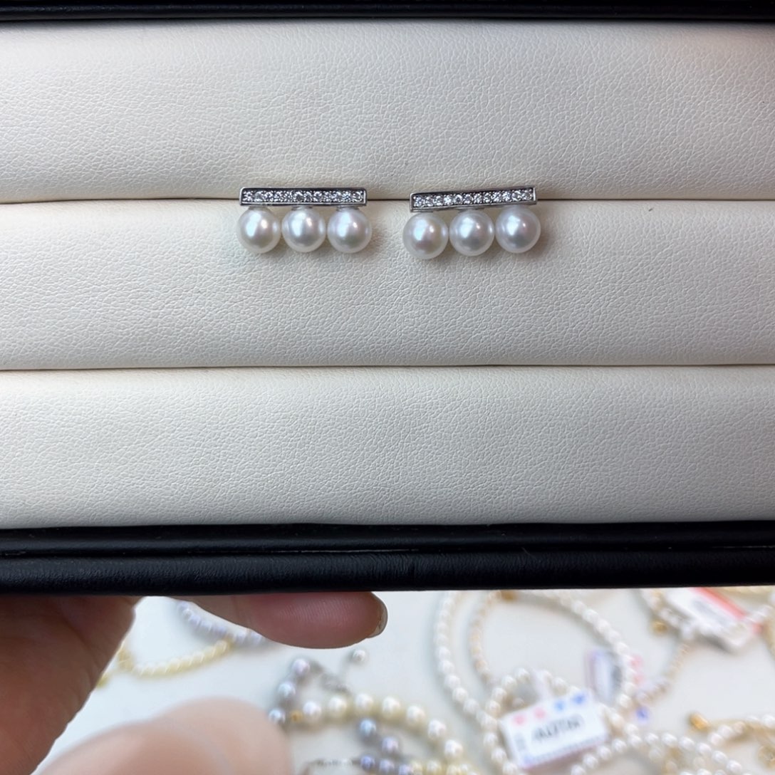 淡水珍珠耳饰银S925镶嵌R****l