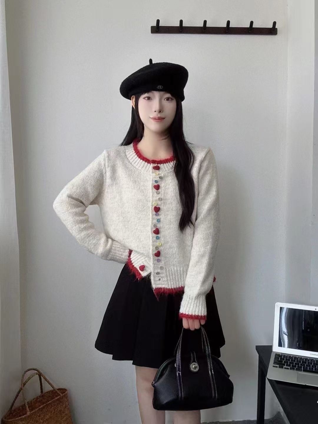 8035彩色爱心扣长袖针织开衫女秋冬新款甜美宽松毛衣外套