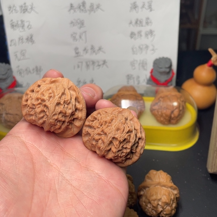 文玩核桃吊坠43宫灯88