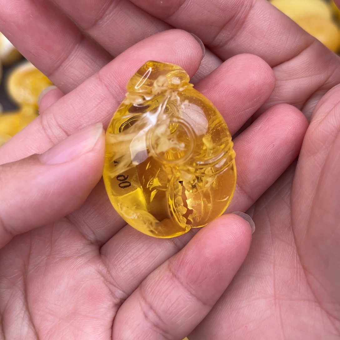 未镶嵌琥珀珠宝奇石蟹钳