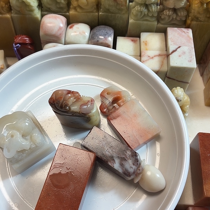 L***饭昌化石印石你在哪点上班