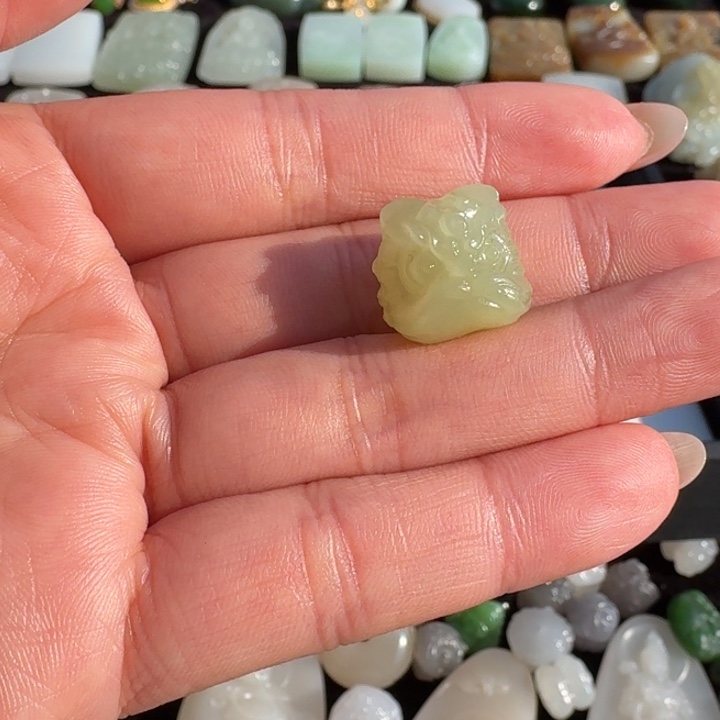 和田玉未镶嵌颈饰荣浩14