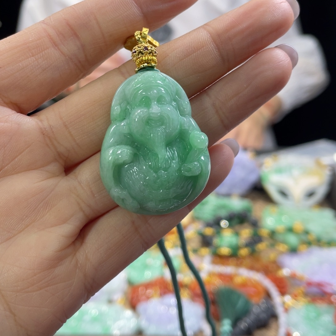 翡翠颈饰未镶嵌代编织