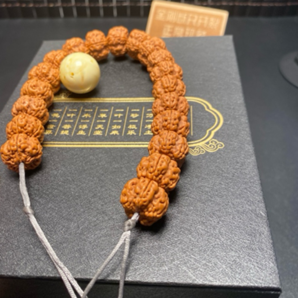 新品，小金刚帝王花手持（13号）