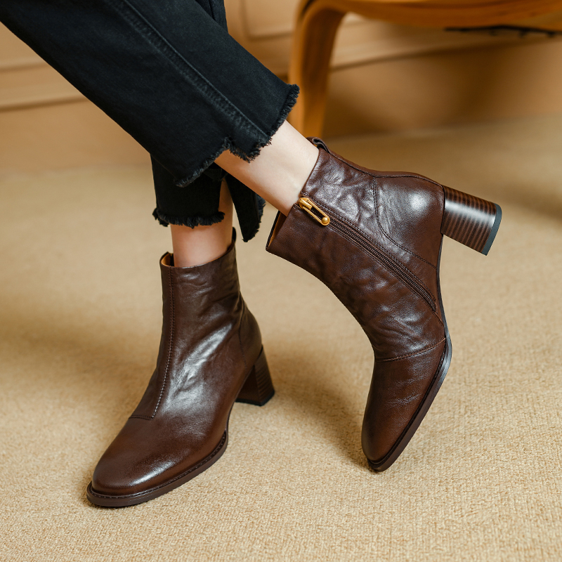 5.5厘米跟高复古简约真皮短靴女粗跟法式百搭靴子秋冬季新款高跟