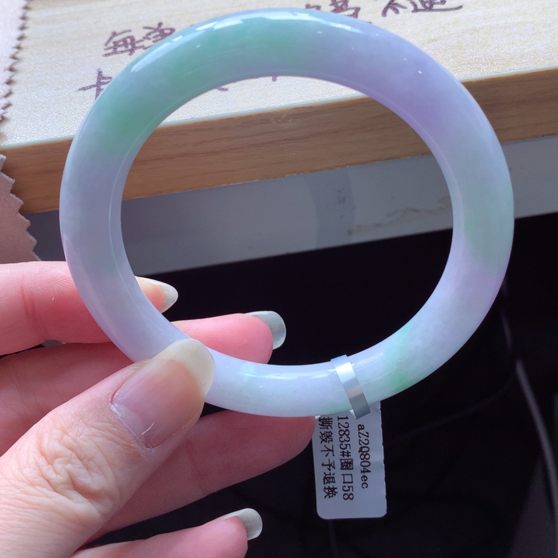 翡翠颈饰未镶嵌手镯58