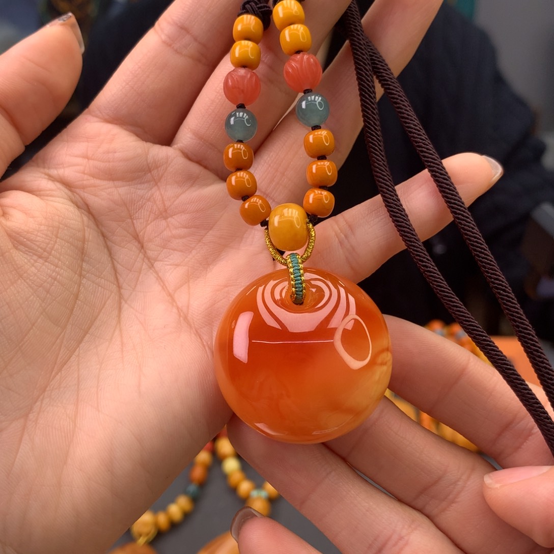 蜜蜡颈饰未镶嵌天然