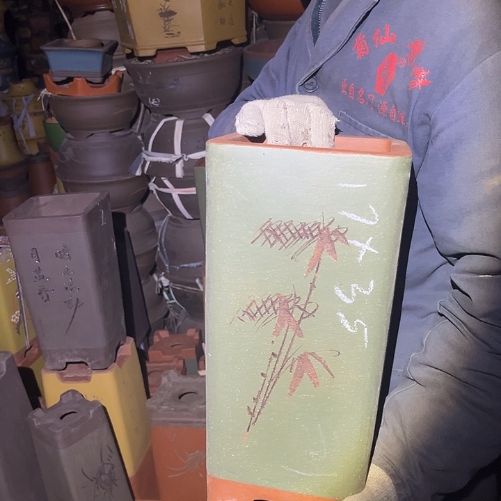 紫砂花盆紫砂花盆和小