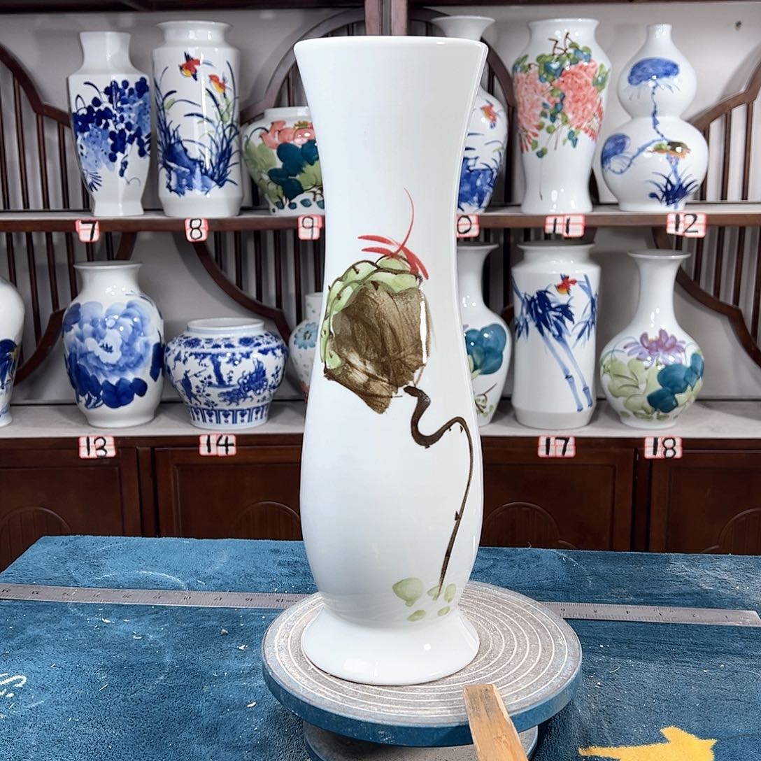 摆件景德镇陶瓷蛮青听