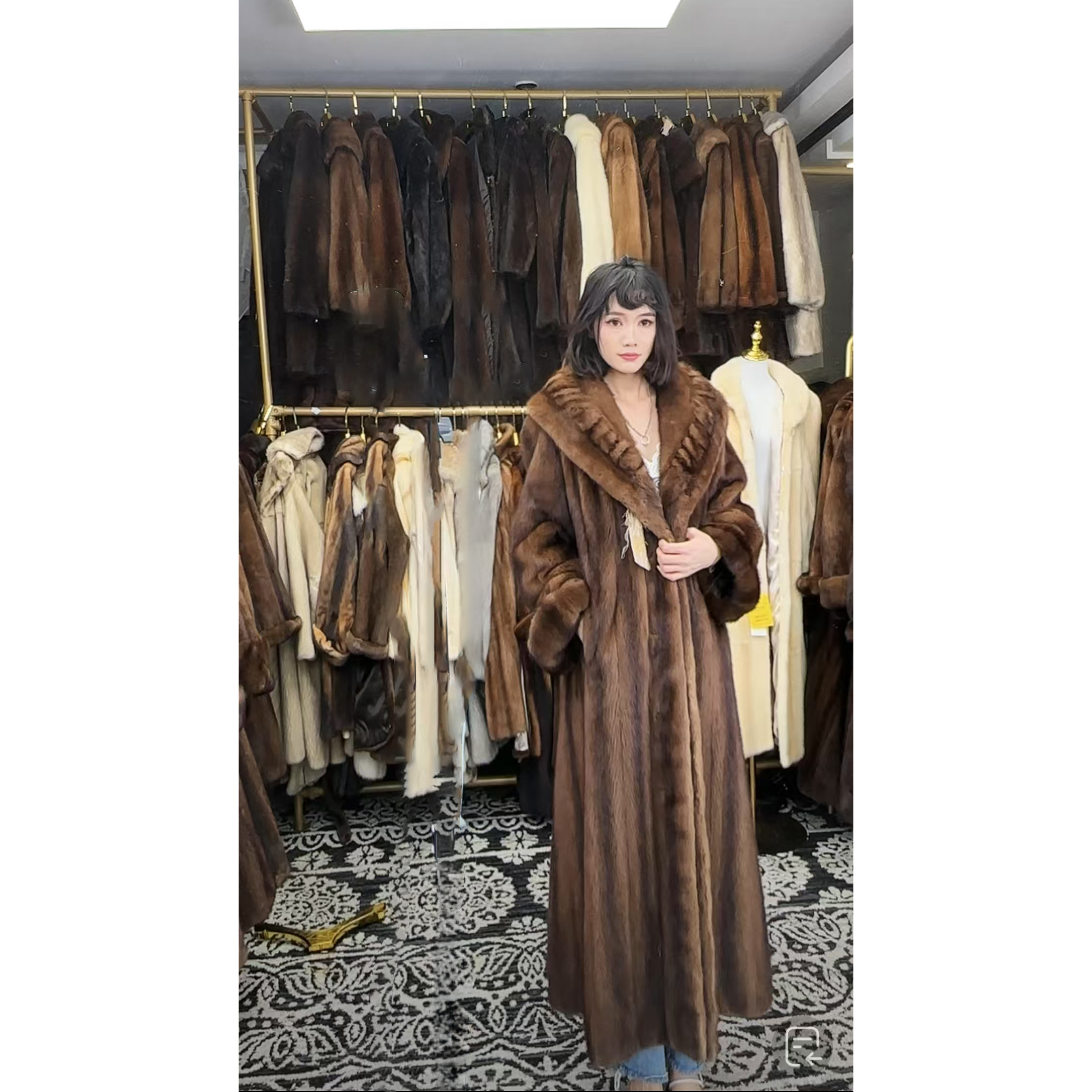 H666 貂皮大衣  衣长125  胸围125  中古皮草