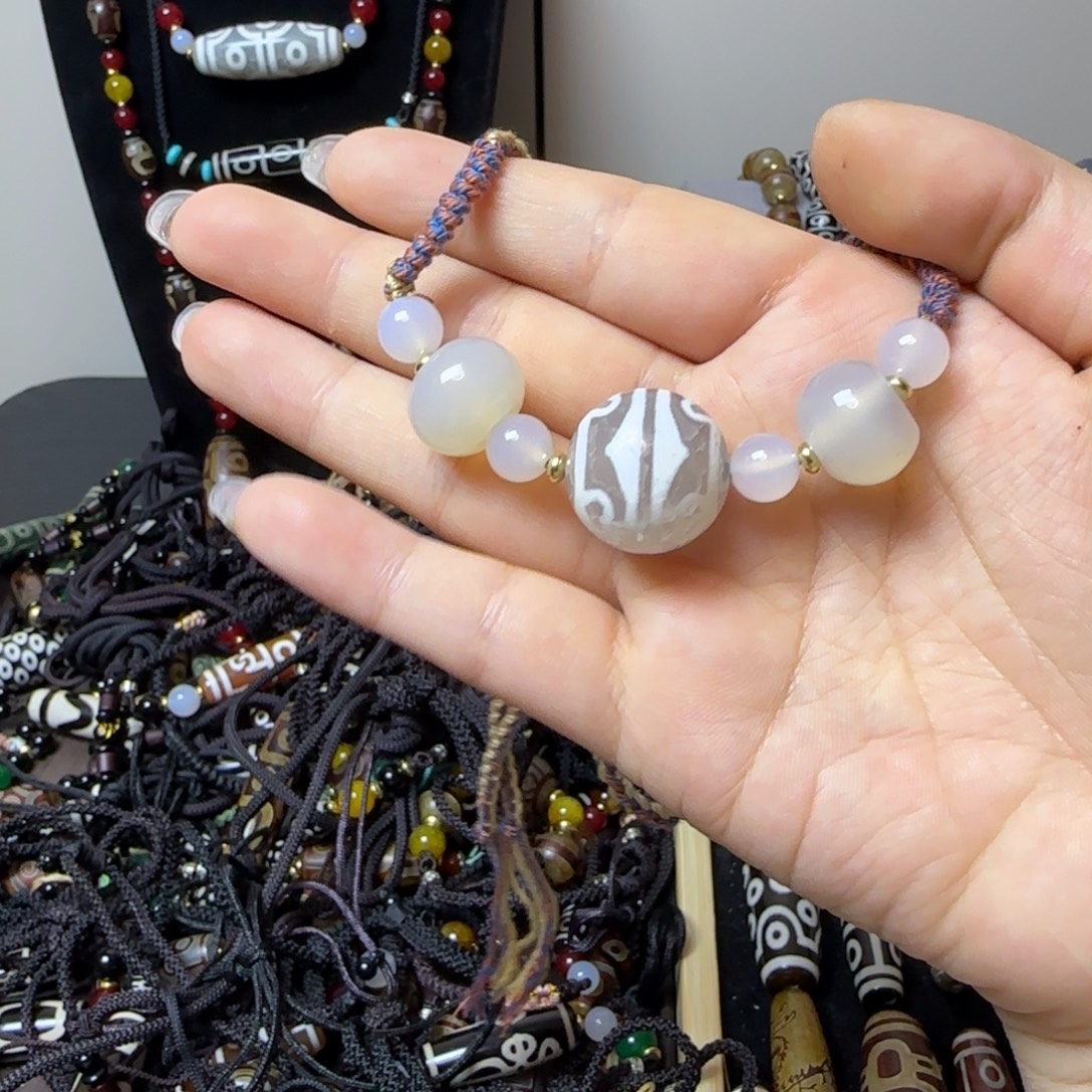 玛瑙/玉髓合金颈饰