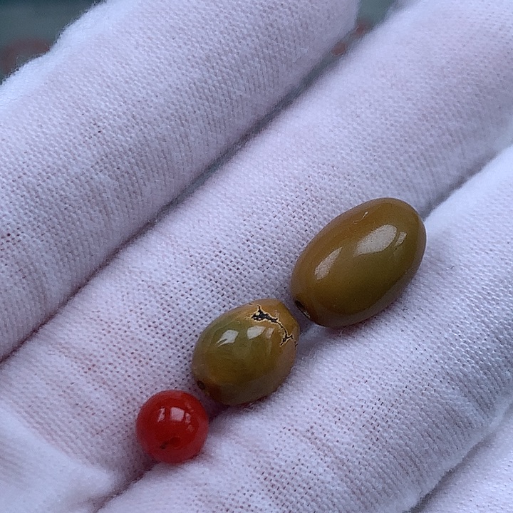 南红玛瑙未镶嵌珠宝奇石