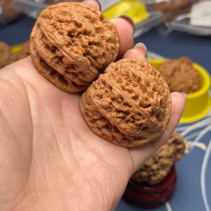 文玩核桃把件粗筋42