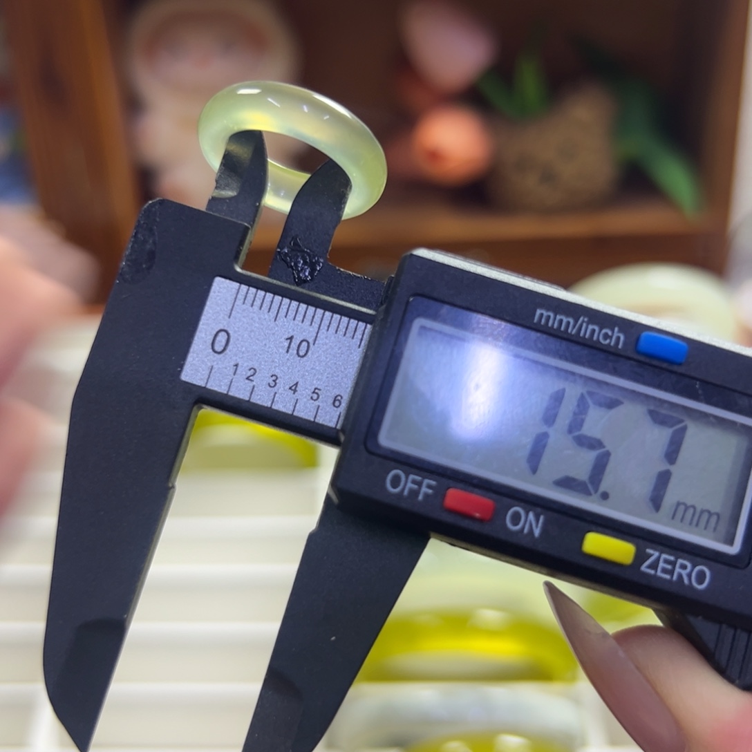未镶嵌蛇纹石玉手镯211