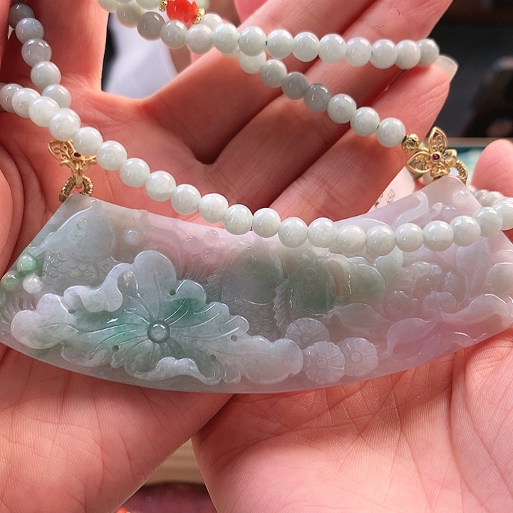 翡翠颈饰未镶嵌吊坠