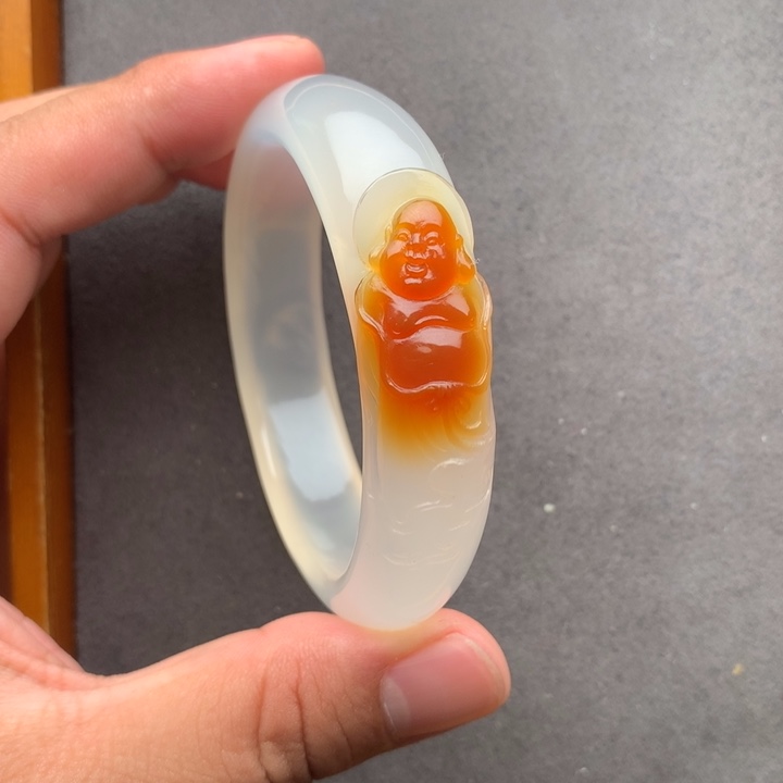 玛瑙/玉髓手镯未镶嵌芮*雪