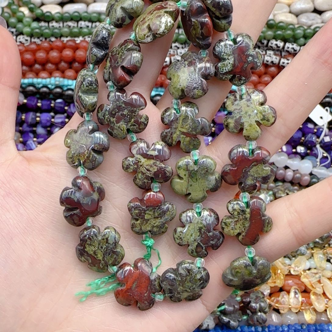 玛瑙/玉髓珠宝半成品未镶嵌五瓣花一条