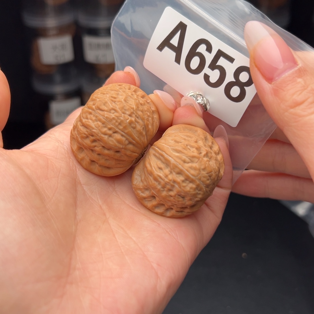 文玩核桃吊坠铁锤39全品