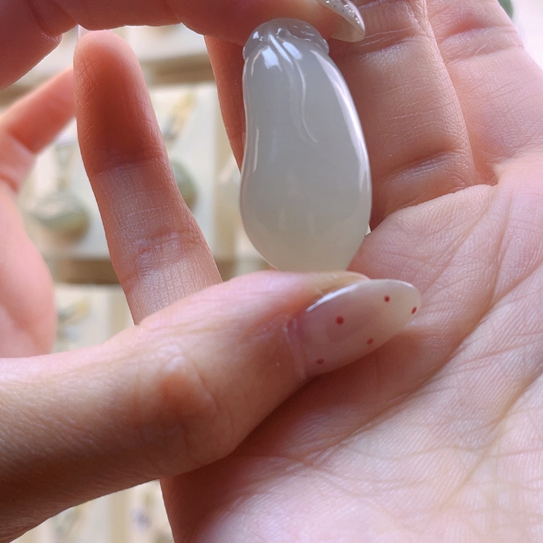 ****了和田玉未镶嵌吊坠(赠链)