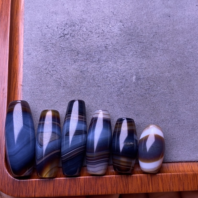 【闪购商品】未镶嵌玛瑙/玉髓珠宝奇石蒙*马