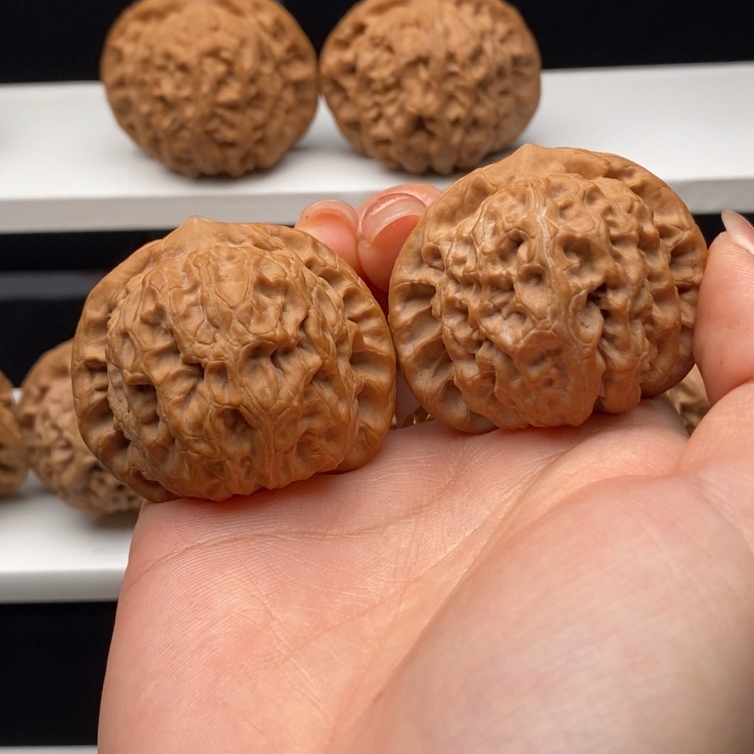 文玩核桃吊坠酷**桃龙脉