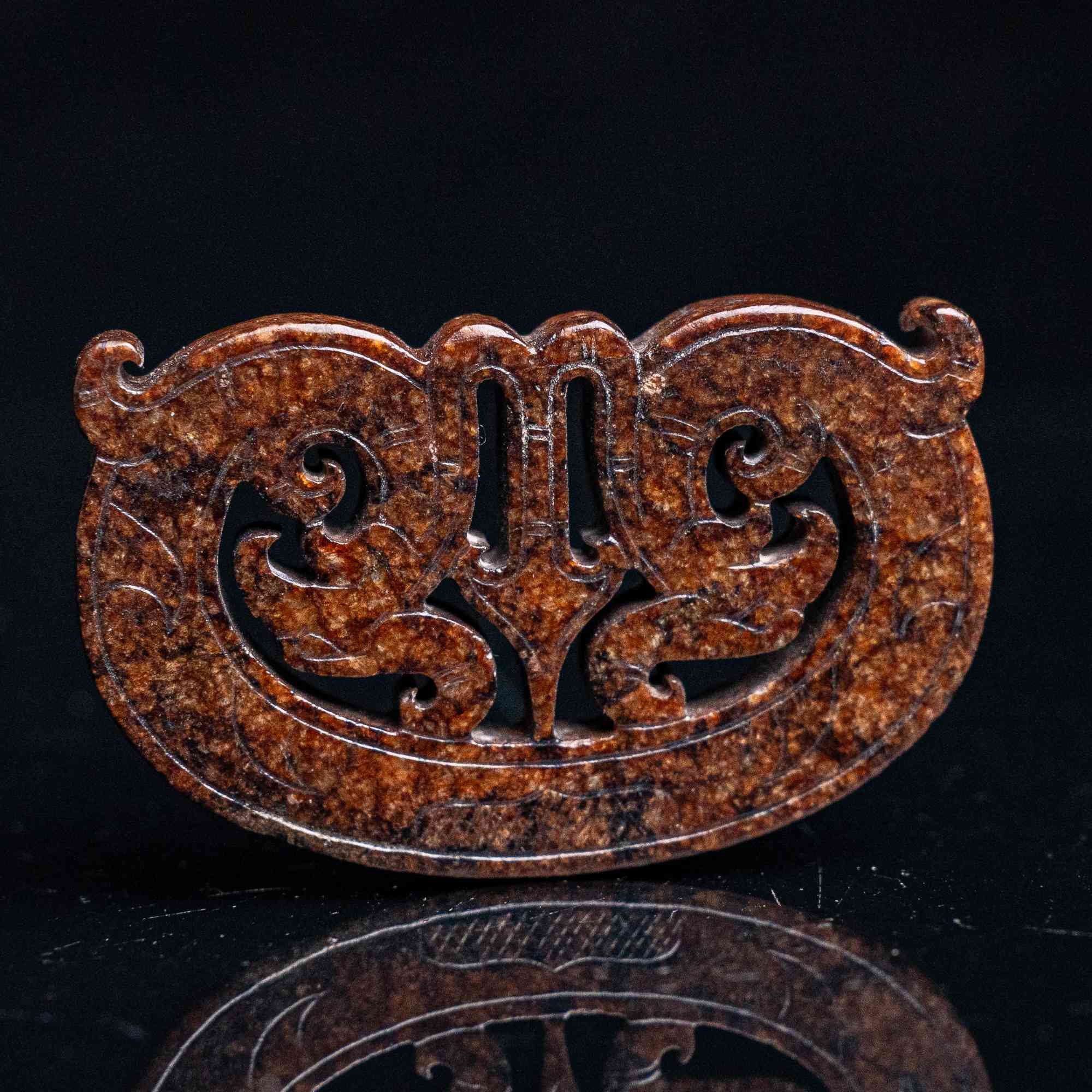 明代和田玉龙纹玉佩-NX