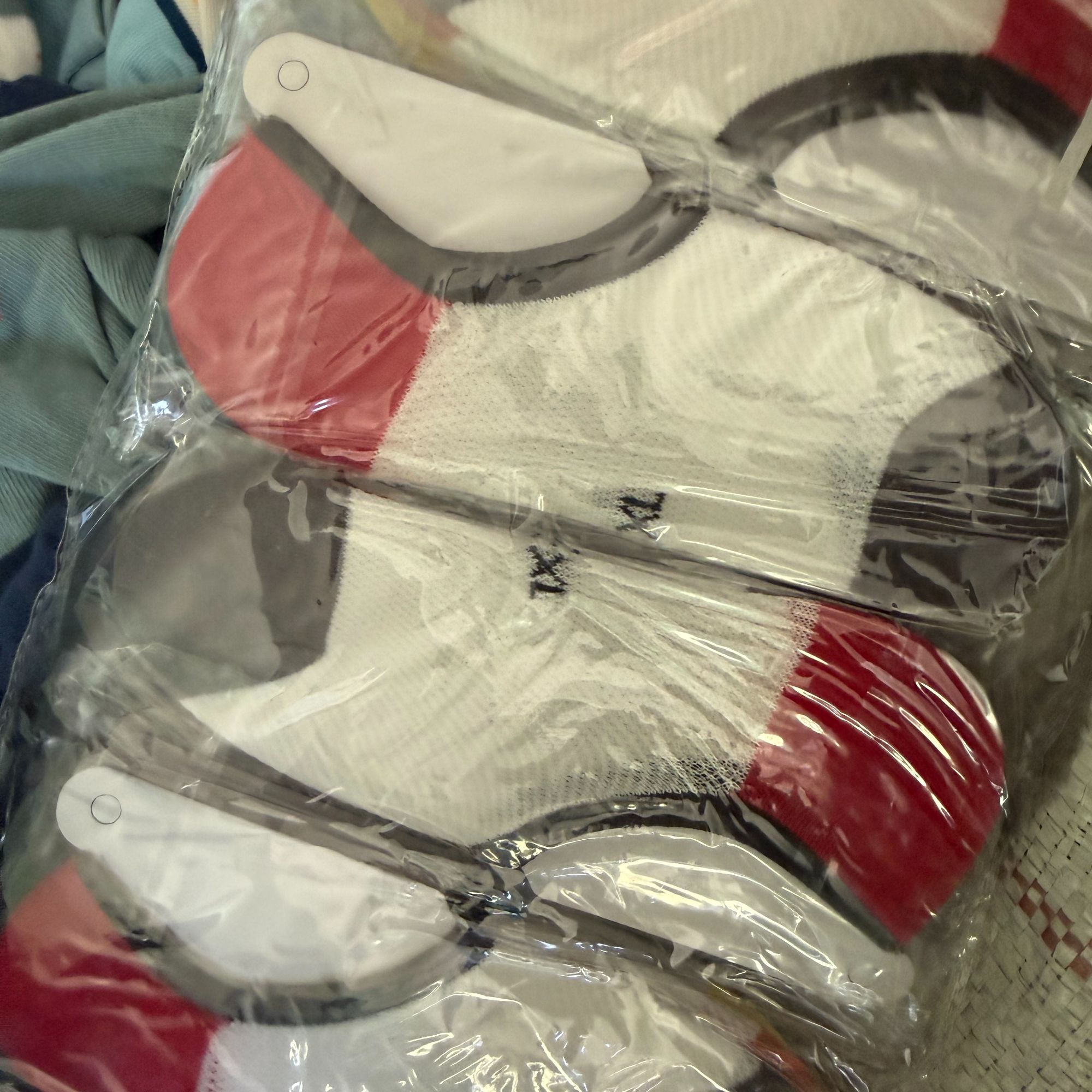 库存尾货袜子无售后