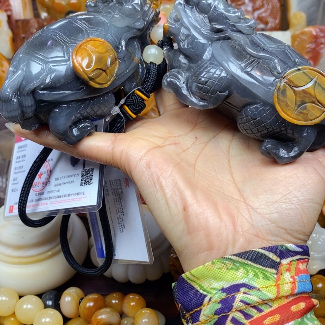 石英质玉颈饰未镶嵌