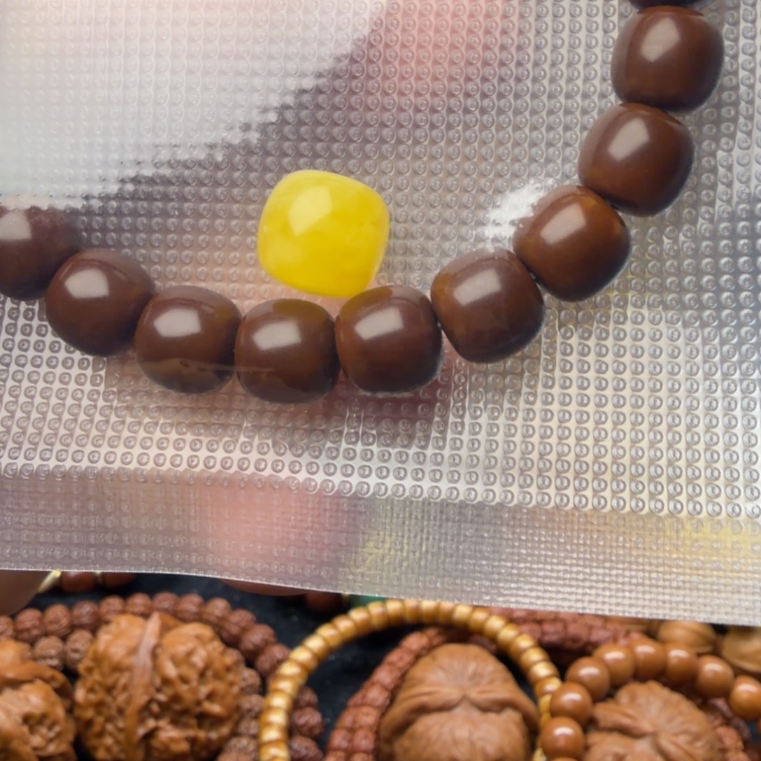 v***w猴头核桃手串猴头搭配