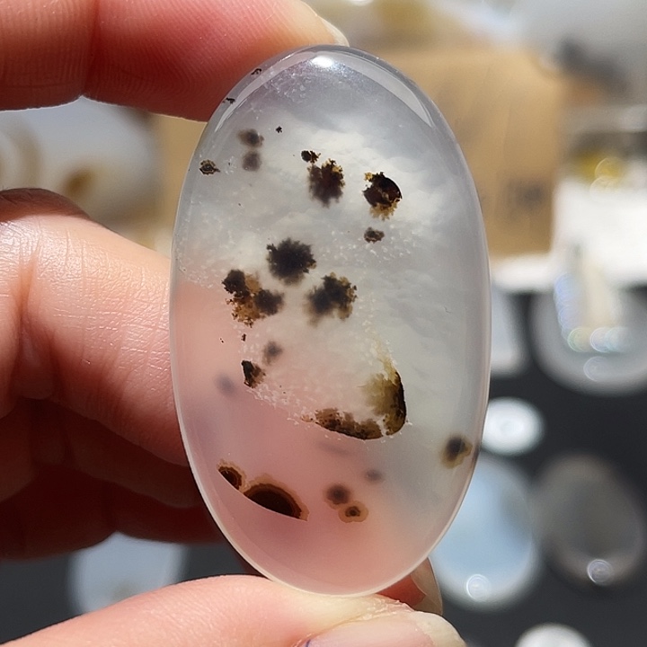 玛瑙/玉髓颈饰未镶嵌