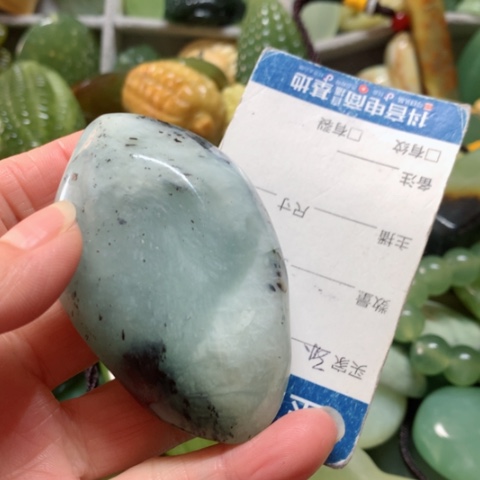 蛇纹石玉手把件未镶嵌