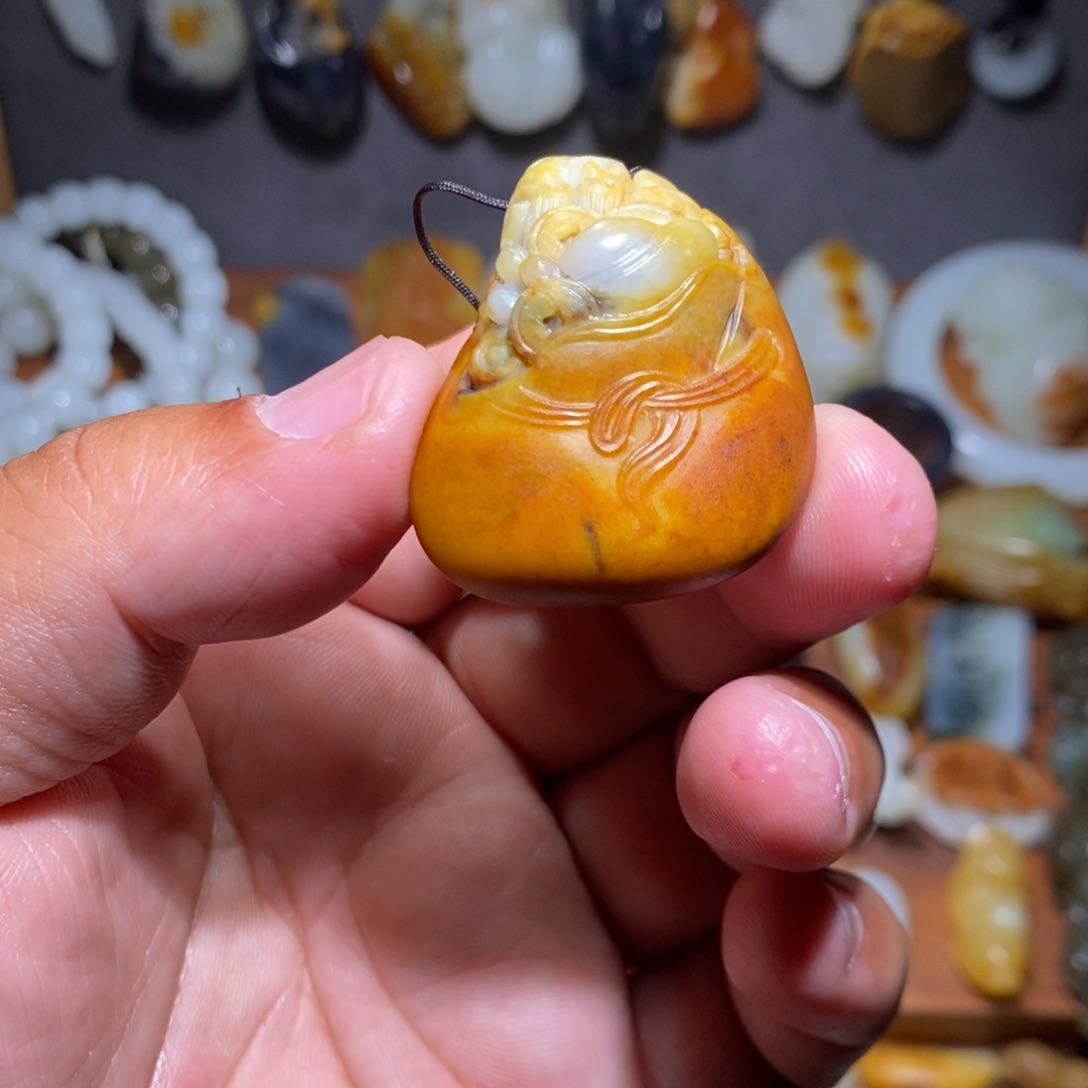 和田玉颈饰未镶嵌爱****友