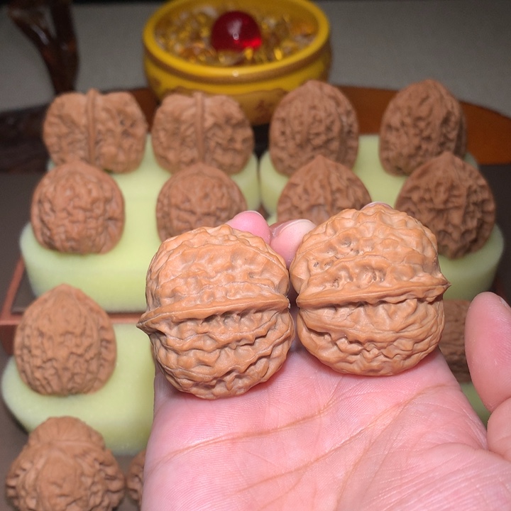 文玩核桃把件黄松峪