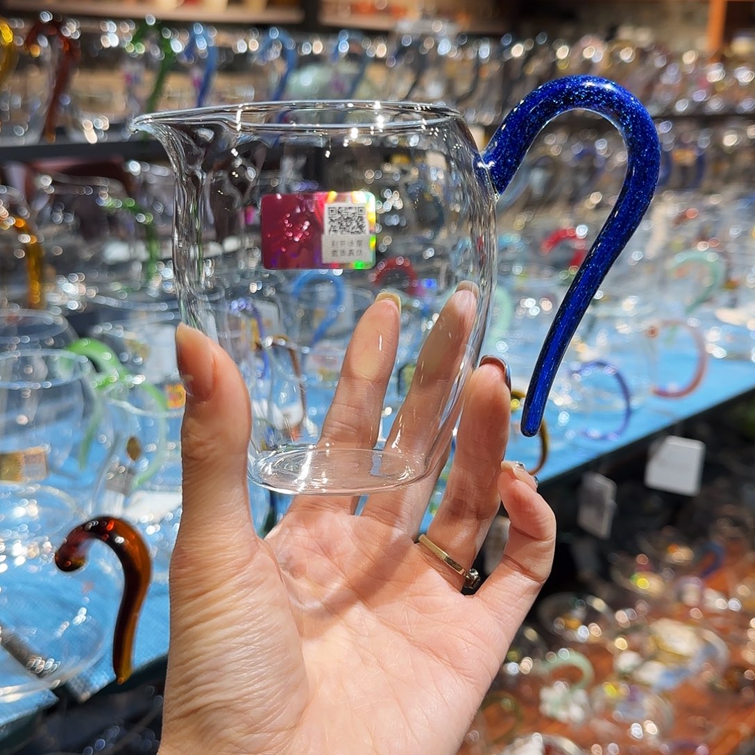 爱***已////////怡然宝蓝金