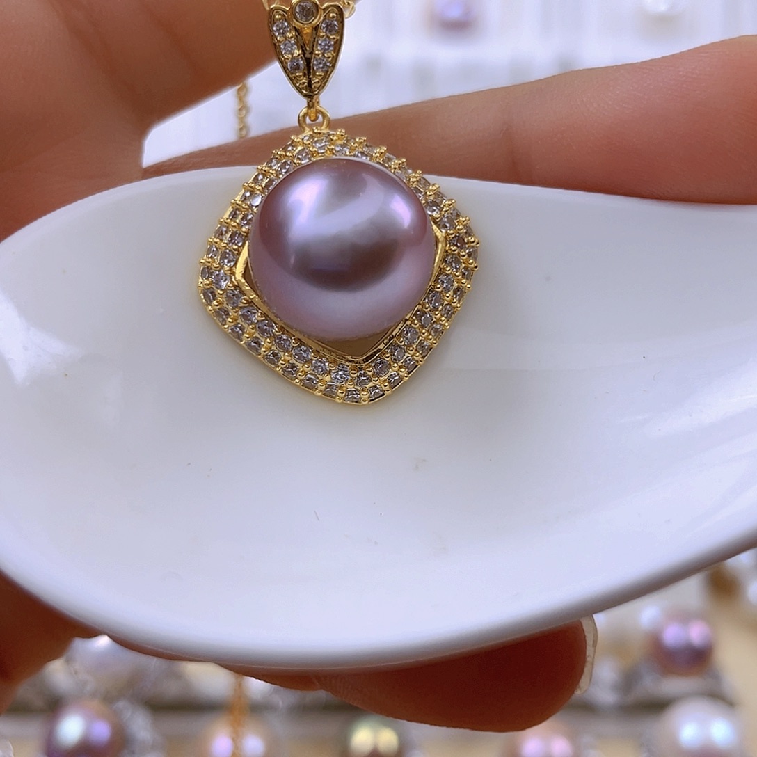 淡水珍珠吊坠(赠链)未镶嵌