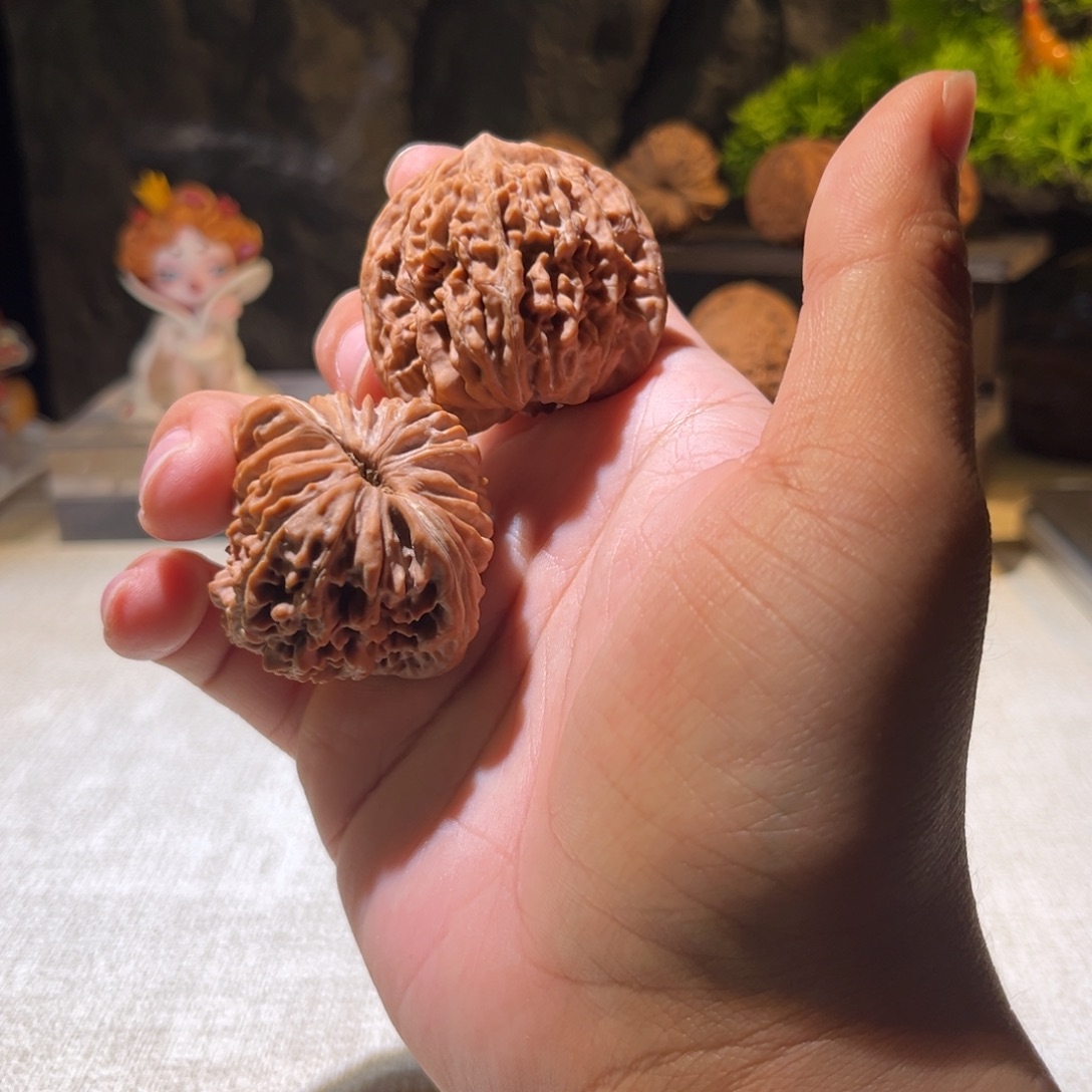 喜***伟文玩核桃吊坠楼子