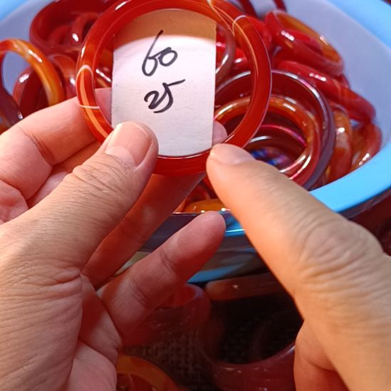 玛瑙/玉髓未镶嵌手镯