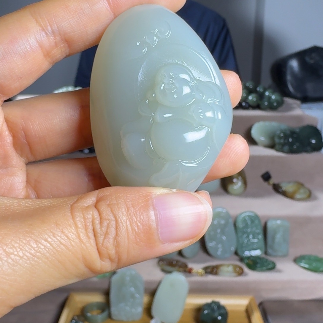 和田玉颈饰未镶嵌