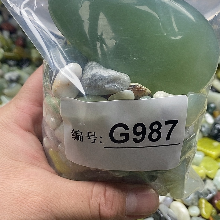 岫玉鱼缸石未镶嵌