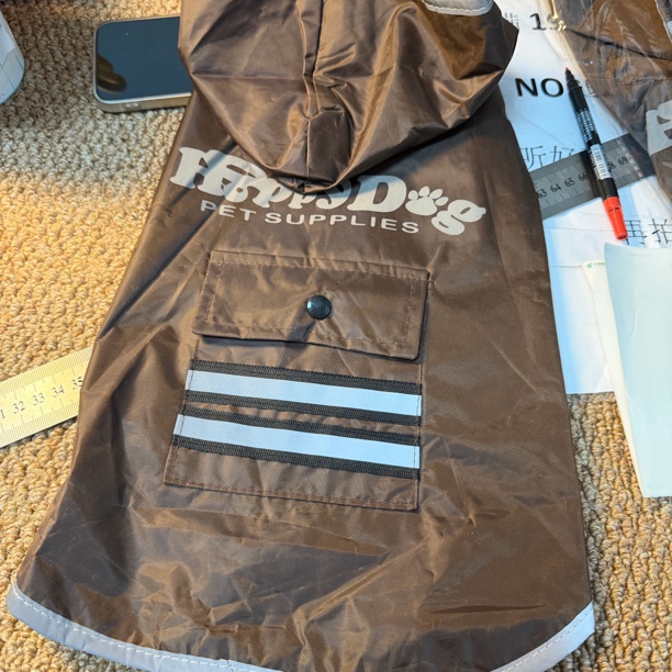 有字母款雨衣NO退No换