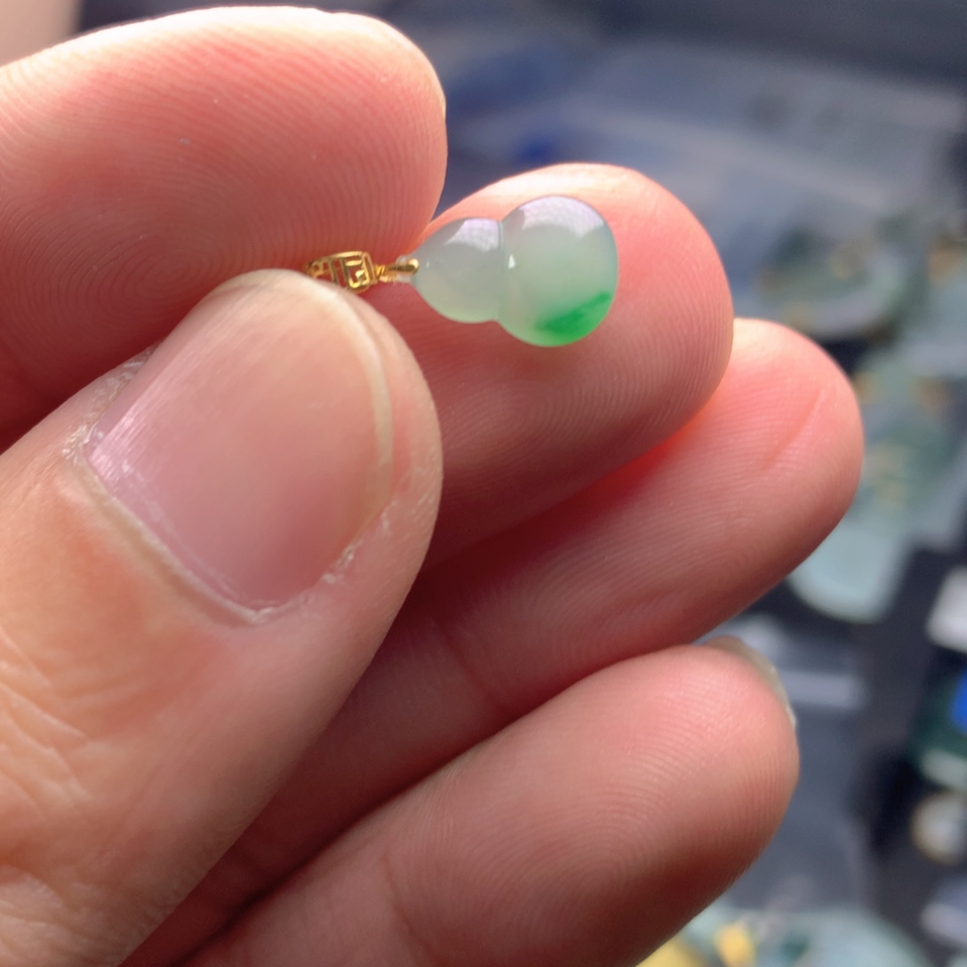 【闪购商品】颈饰18K金镶嵌翡翠翡翠