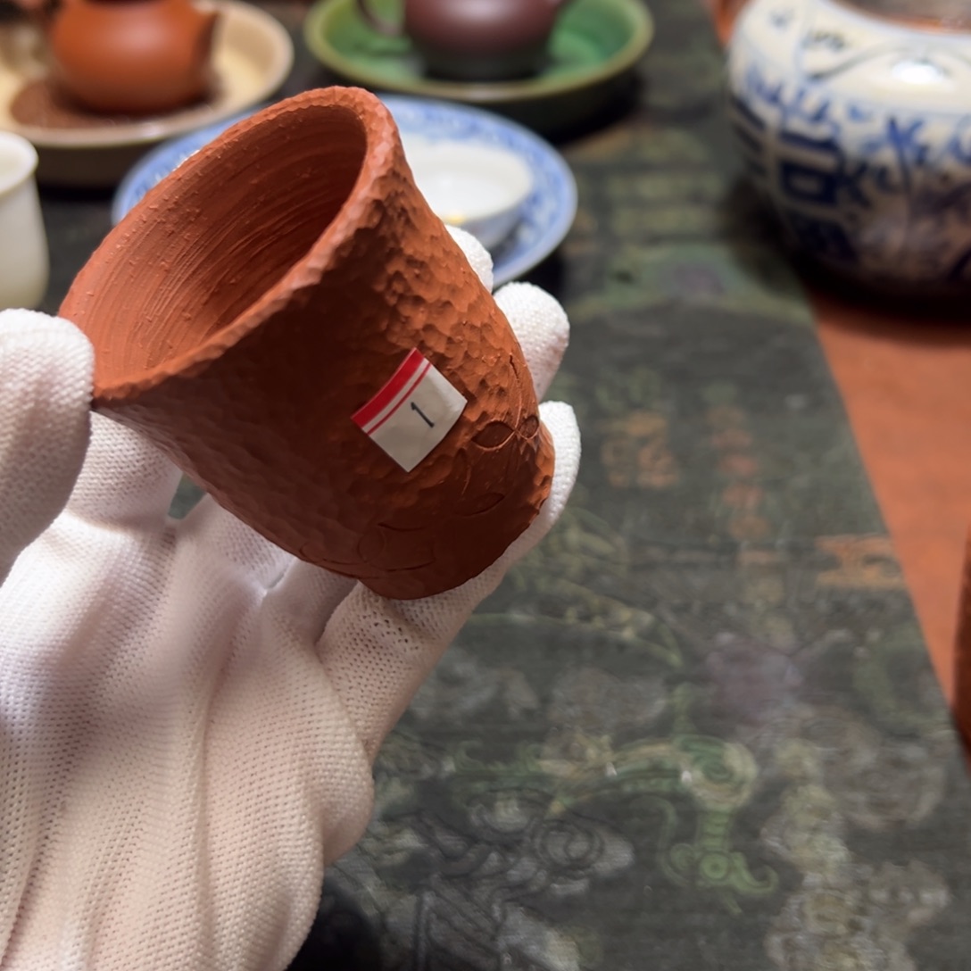 全手工手锤杯70毫升左右 鸡蛋黄1180度 作者：惠菊