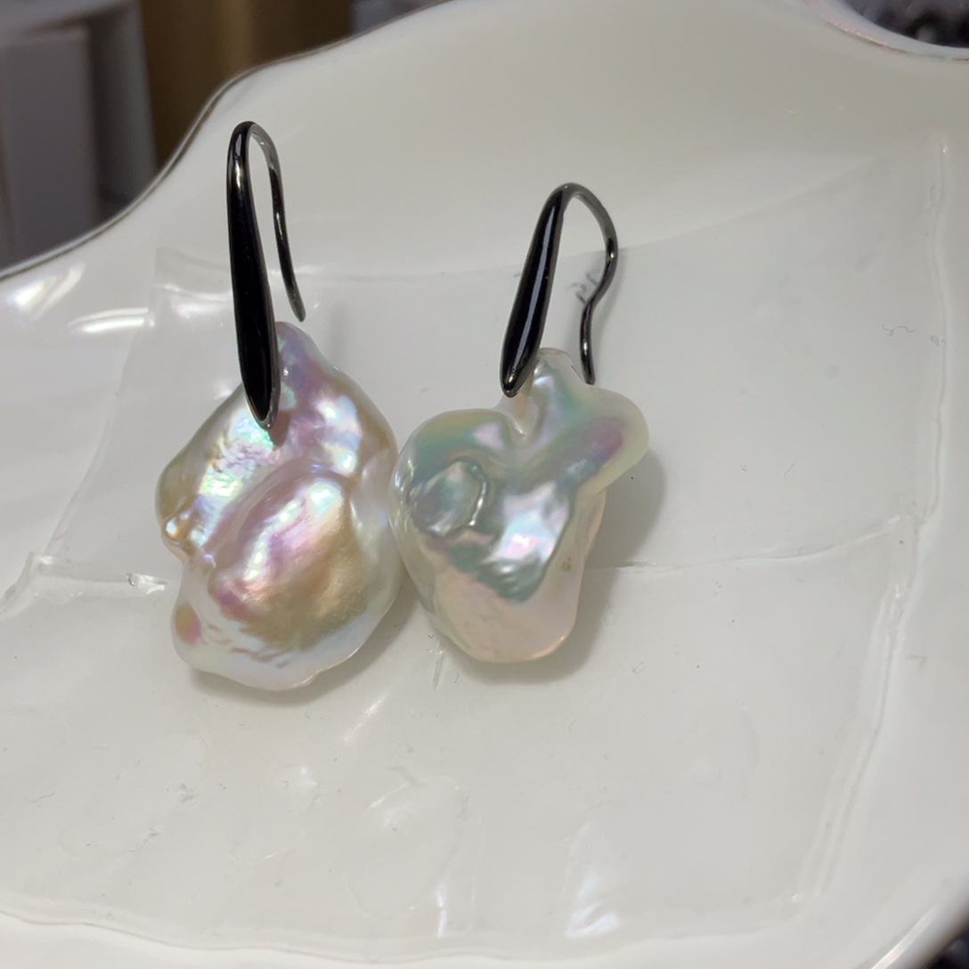 银S925镶嵌耳饰淡水珍珠