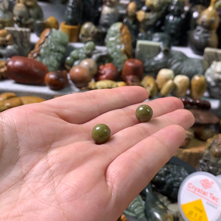 未镶嵌岫岩河磨玉（透闪石质玉）把件默*