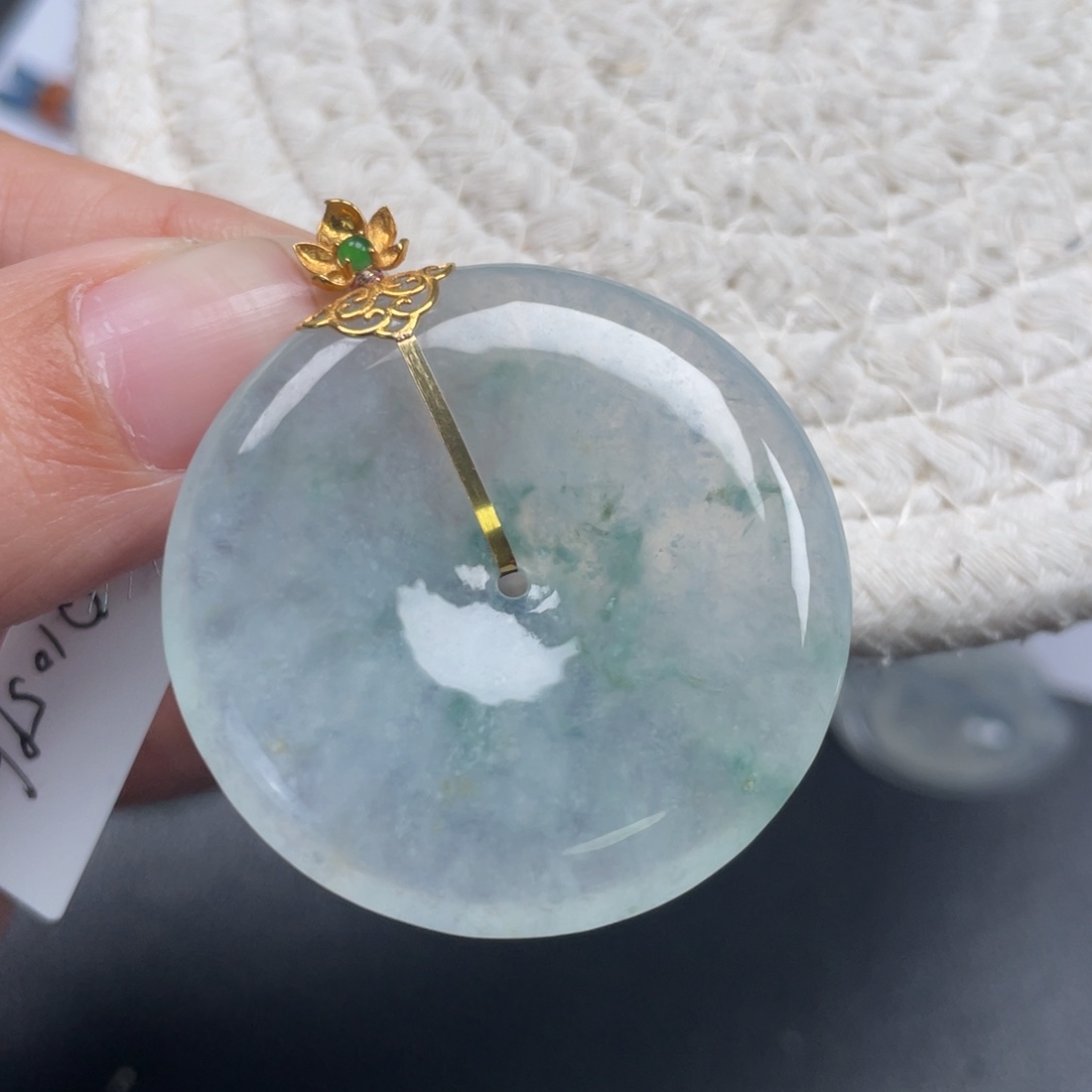 翡翠18K金镶嵌颈饰天然A货缅甸翡翠